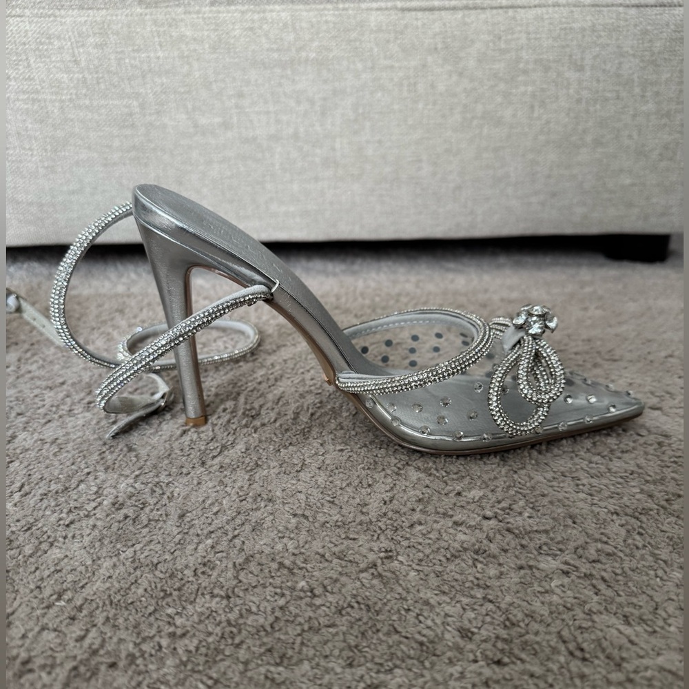 Bellini Silver Rhinestone Bow Pointed-Toe Heels - Picture 6 of 10
